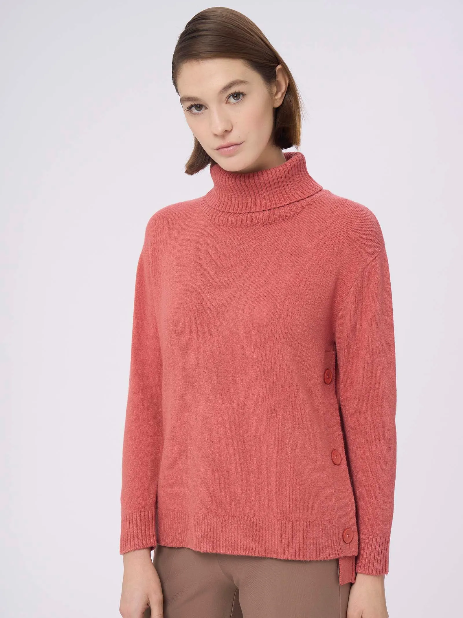 Women's Black Turtleneck Sweater in Nice Wool