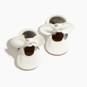 Bright White Knotted Bow Baby Shoe by Toasted