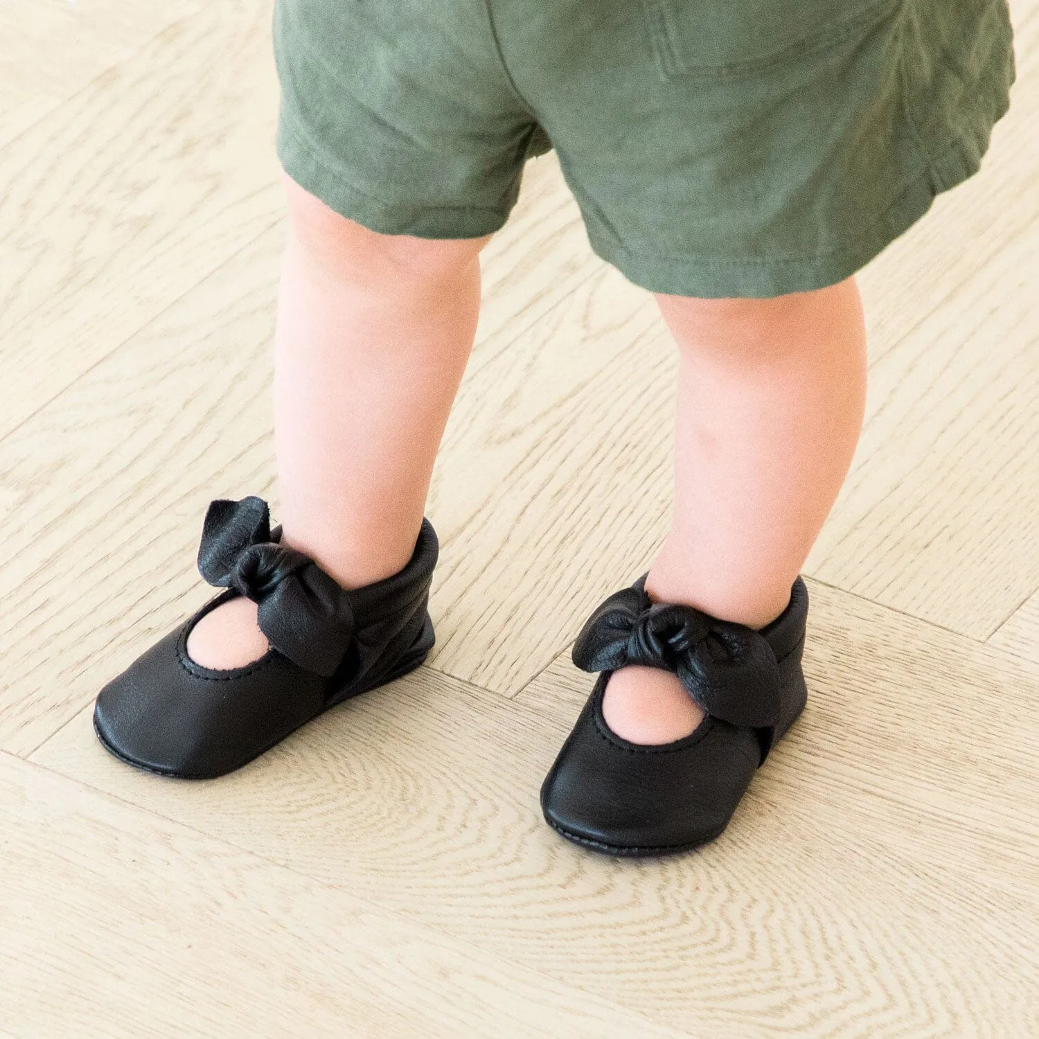 Ebony Knotted Bow Baby Shoe