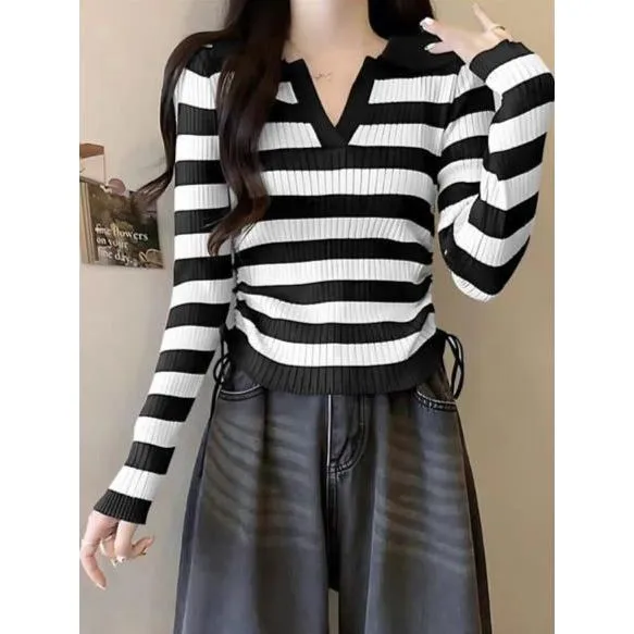 Knitted V-Neck Striped Top