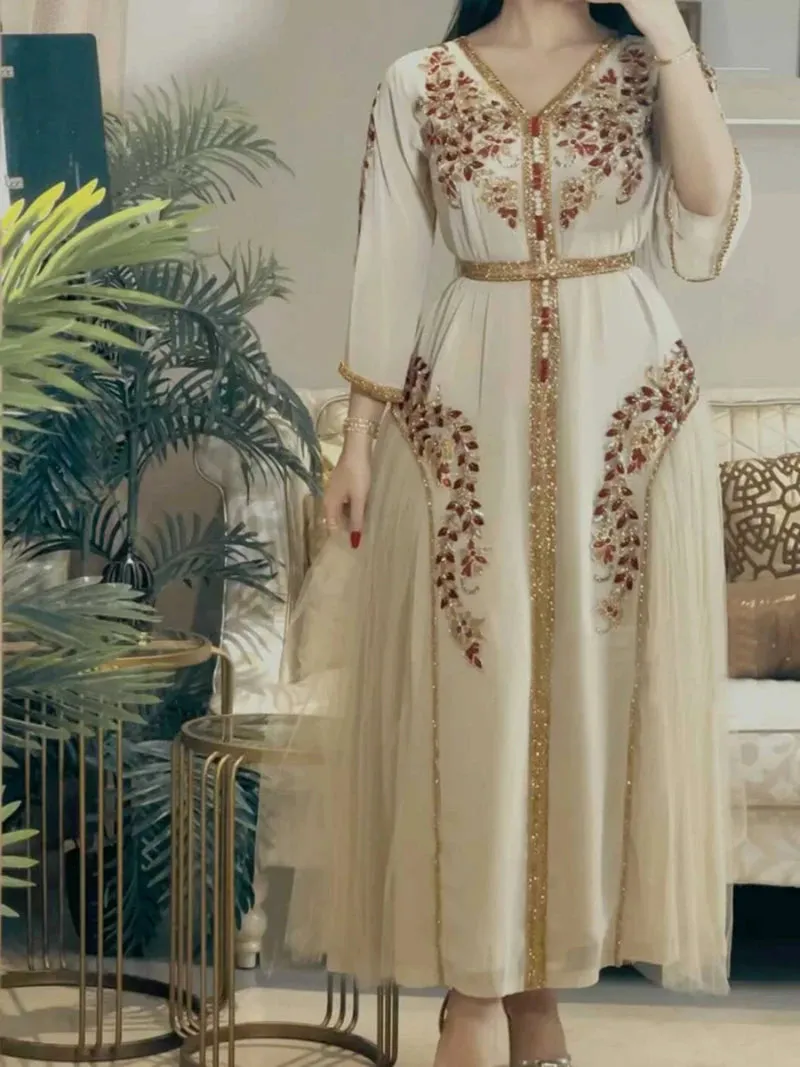 Abaya Long Dresses Women Elegant Floral Embroidery Lace Belted Kaftan X4611753