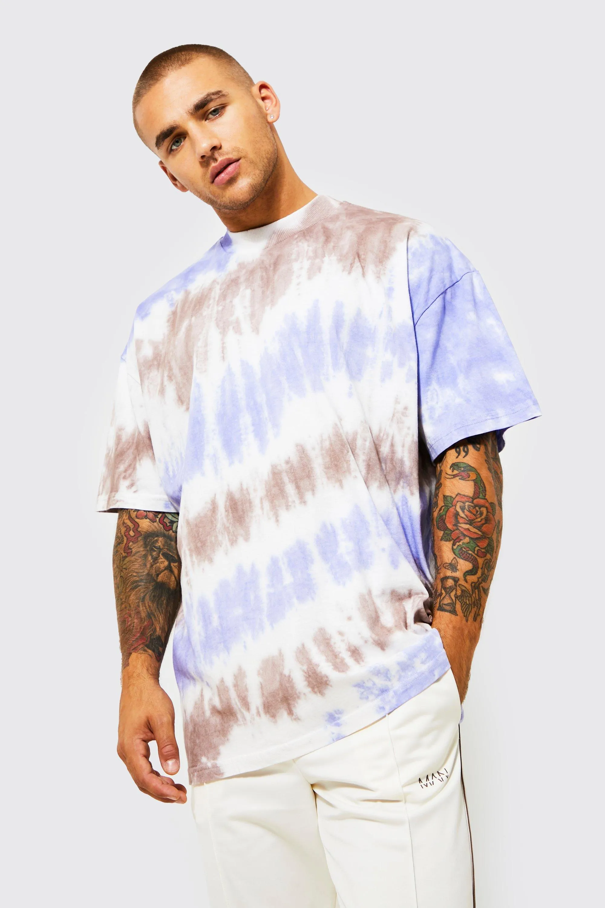 Oversized Extended Neck Tie Dye T-shirt | boohooMAN UK
