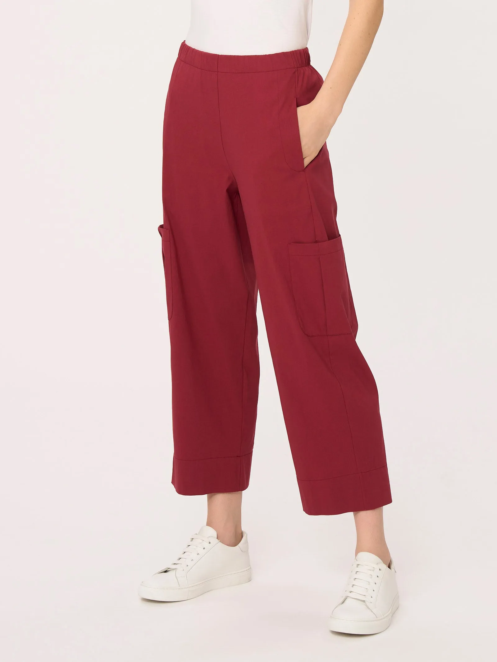 Cropped Cargo Pants in Super Fresh Fabric - White