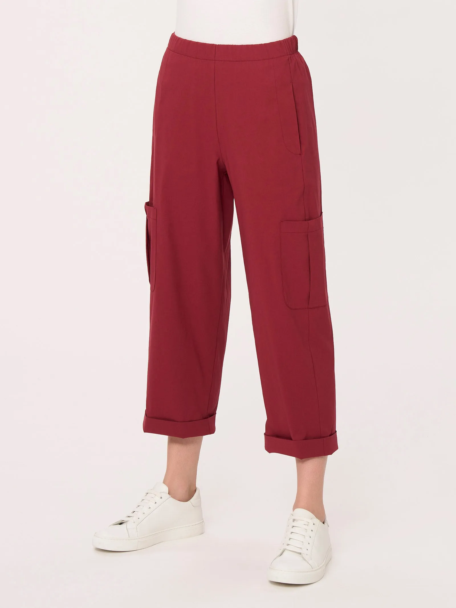 Cropped Cargo Pants in Super Fresh Fabric - White