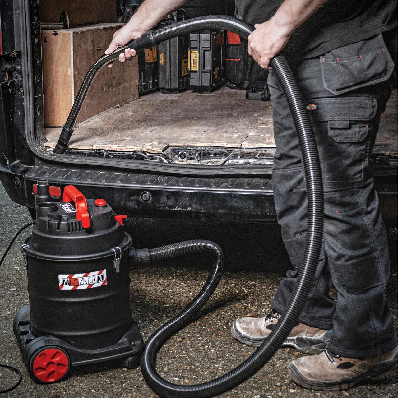 Trend T32L M-Class Vacuum Cleaner / Dust Extractor 20L (110V)