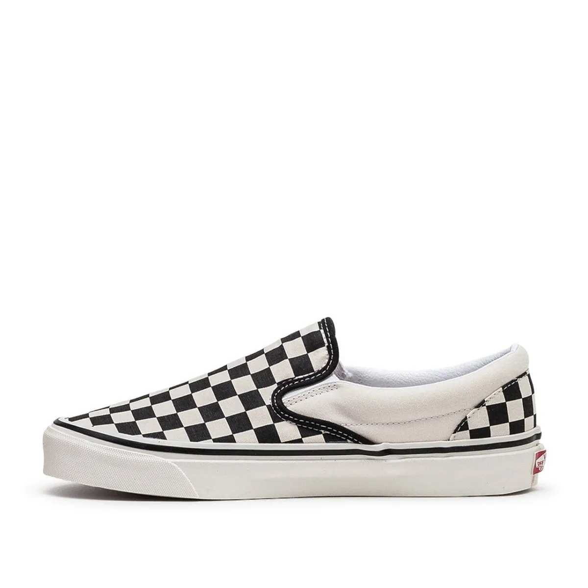 Vans Black / White UA Classic ComfyCush Slip-On